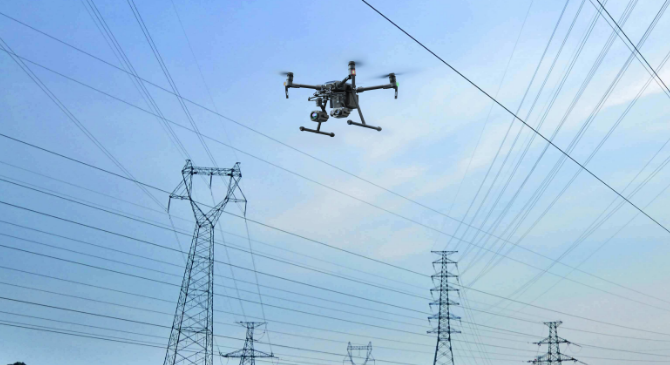 多旋翼無人機在電力巡檢方向的應(yīng)用(圖1) 多旋翼無人機在電力巡檢方向的應(yīng)用(圖1)