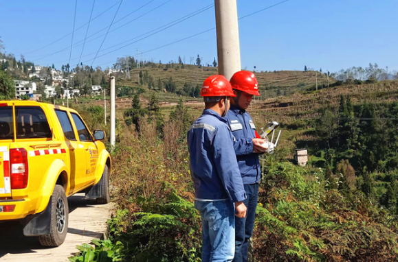 水城供電局使用無人機(jī)巡線模式,保障電網(wǎng)用電高(圖2)